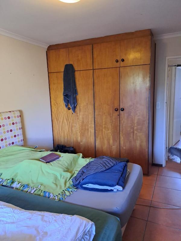 To Let 2 Bedroom Property for Rent in Loevenstein Western Cape